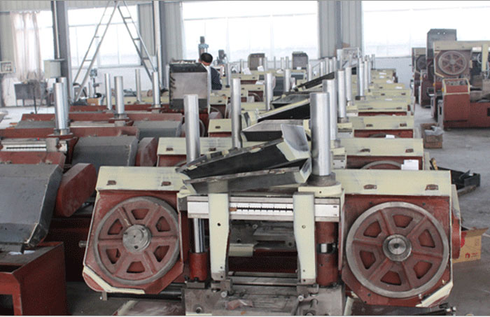 數控鋸床半成品車間